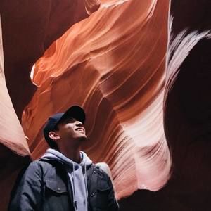 Meet your Posher, Justin